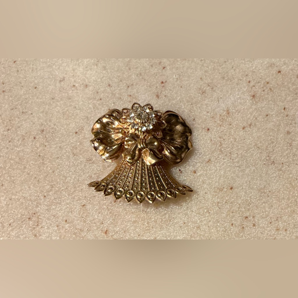 Vintagee Angel Pin Signed Jane 1999 Aol